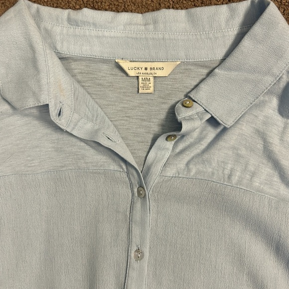 Women’s Lucky Brand Button Up - Picture 2 of 3